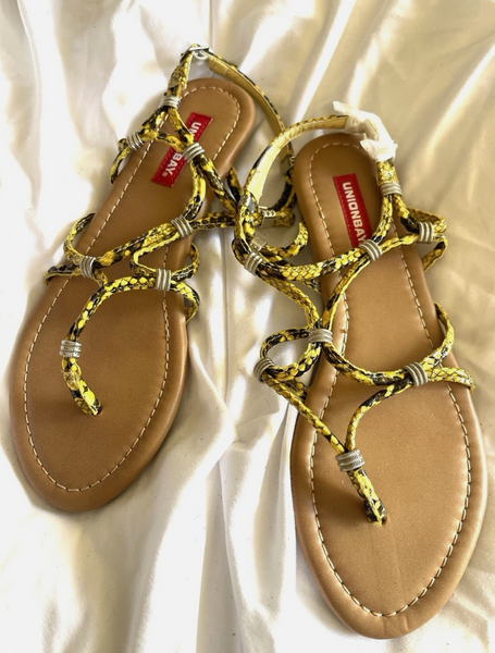 Union Bay Strappy Yellow Snake Print Sandals NWOB Sz 6.5