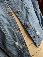 Women’s FOREVER 21 Distressed Denim Jacket Sz Small